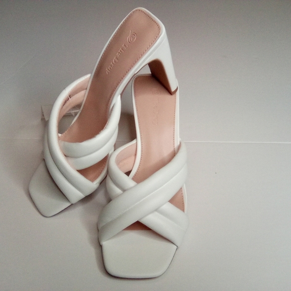 The Drop Ava Criss Cross White Women's Heeled Sandals, Sz. 7.5 - Picture 6 of 10